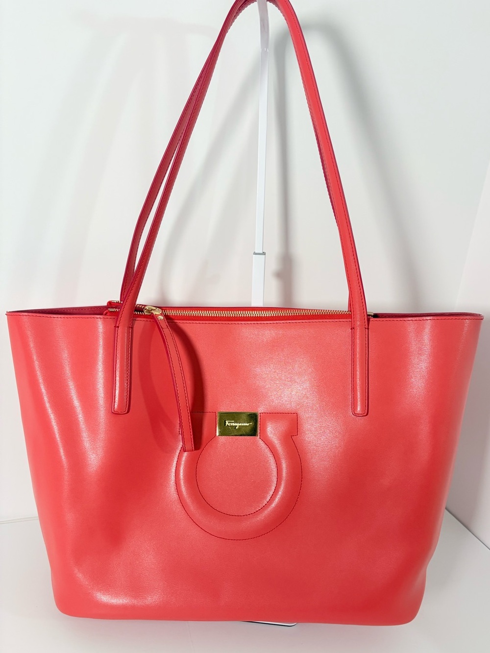 Salvatore Ferragamo Red Leather Tote Bag Excellent